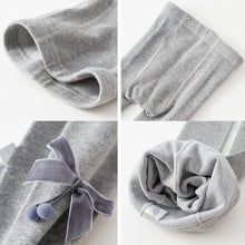 Load image into Gallery viewer, Soft breathable little girls pantyhose fall wide velvet bowknot design
