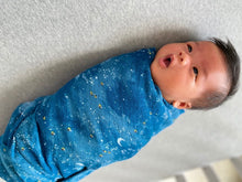 Load image into Gallery viewer, ORGANIC SWADDLE - STARRY NIGHT
